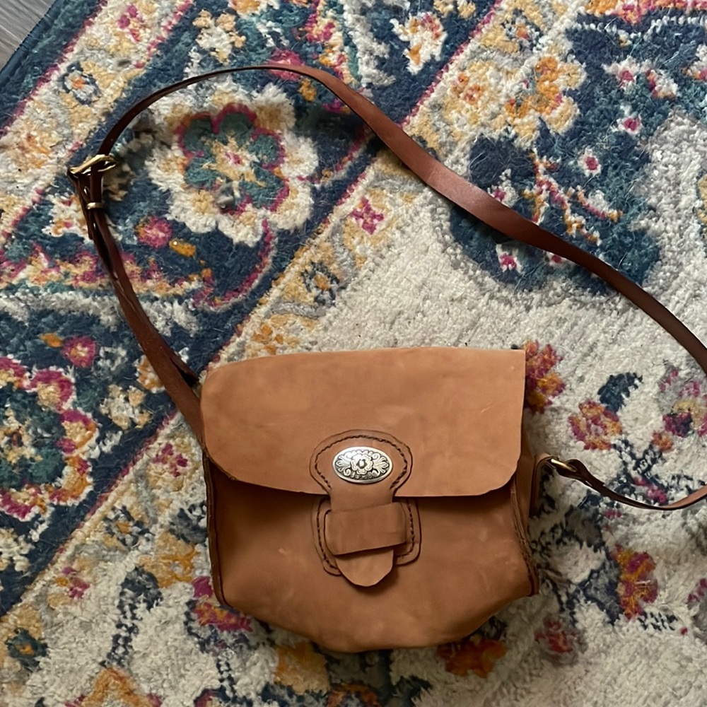 Vintage camel colored soft leather satchel shoulder bag